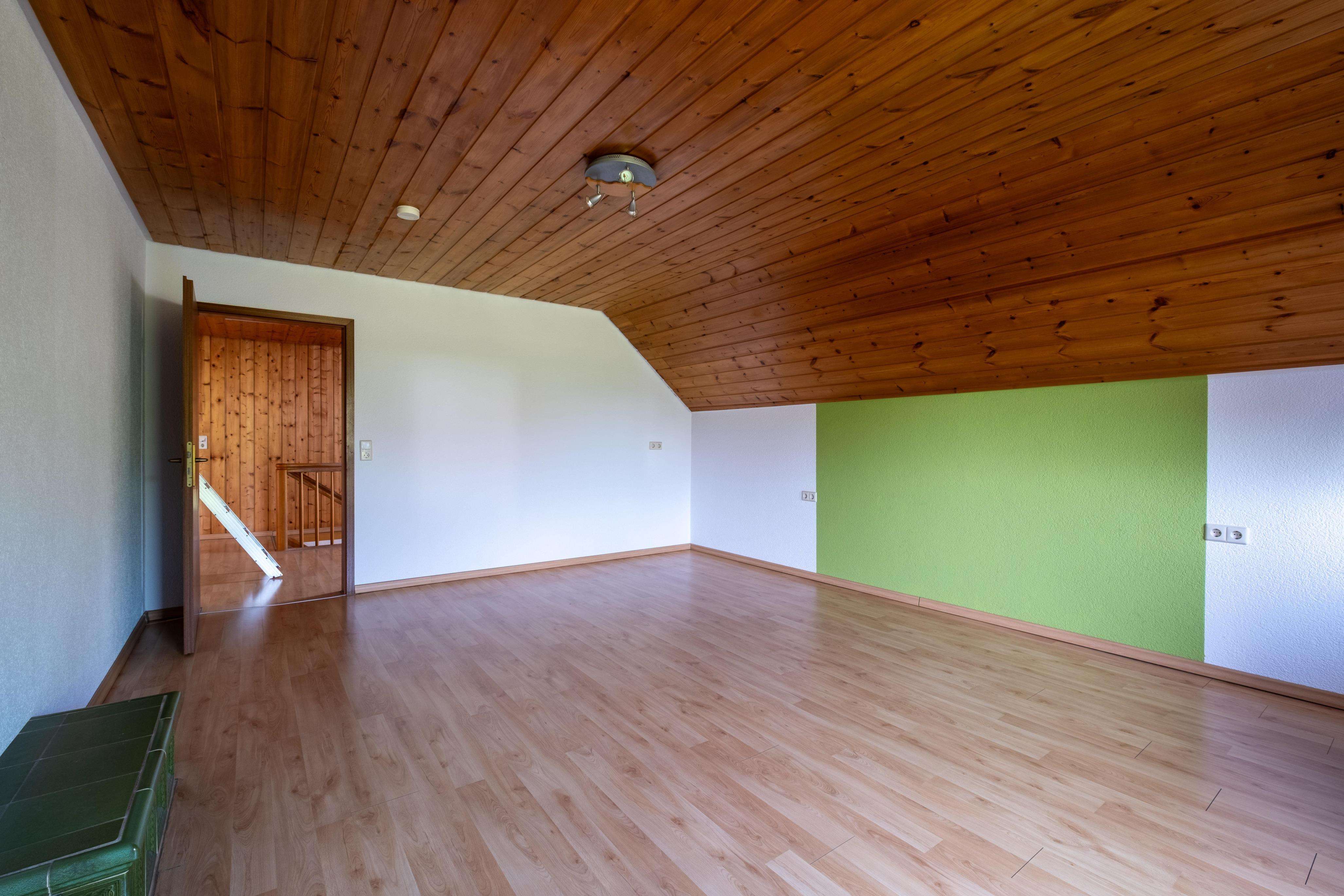 Immobilie in Fronreute - Attraktives Landhaus mit vielen Möglichkeiten – Perfekt für Eigennutzer und Kapitalanleger  - Bild 14