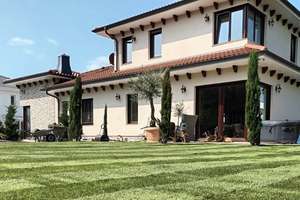Mediterrane Villa zentral in Fallersleben 
 – Die vollständige Adresse der Immobilie erhältst du vom Anbieter., 38442 Fallersleben, Wolfsburg – Vorschaubild 1