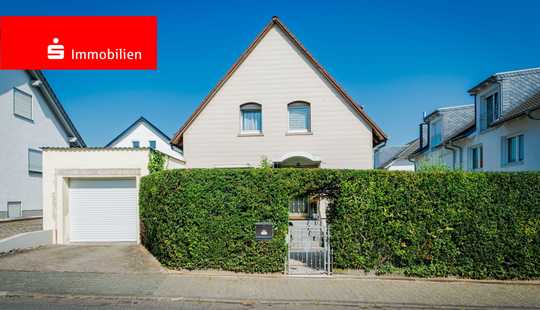 Bild von Eschborn: Freistehendes Einfamilienhaus mit Wohlfühlcharakter und gepflegtem Garten