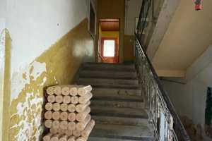 Mehrfamilienhaus mit guter Bausubstanz und viel Potential wartet auf Sanierung zentrumsnah in Plauen – Plauen – Vorschaubild 3