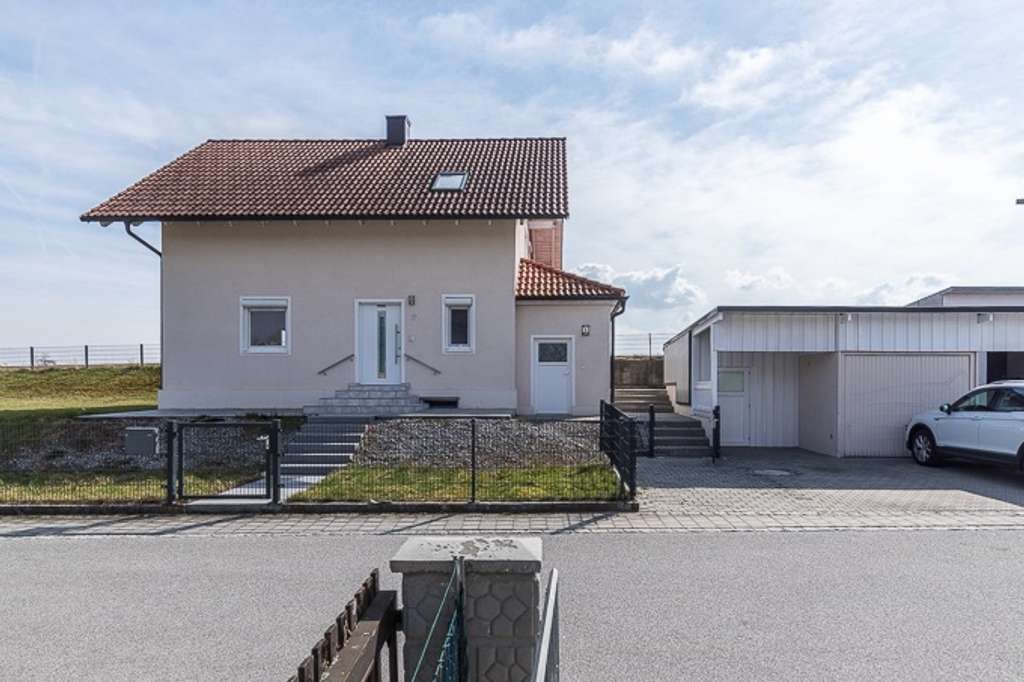 Immobilie in Moos - Charmantes Einfamilienhaus mit viel Potenzial in Moos  - Bild 0