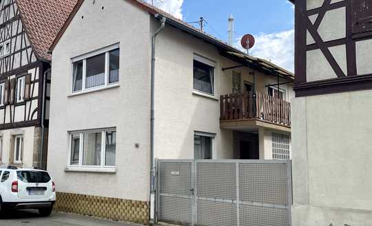 Gemütliches Ein- bis Zweifamilienhaus in klassischer Haus-/Hofbauweise