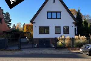++ RESERVIERT ++ Hochwertig saniertes EFH auf Traumgrundstück in HH-Tonndorfer Bestlage – Euckenstraße 17, 22045 Hamburg – Vorschaubild 1