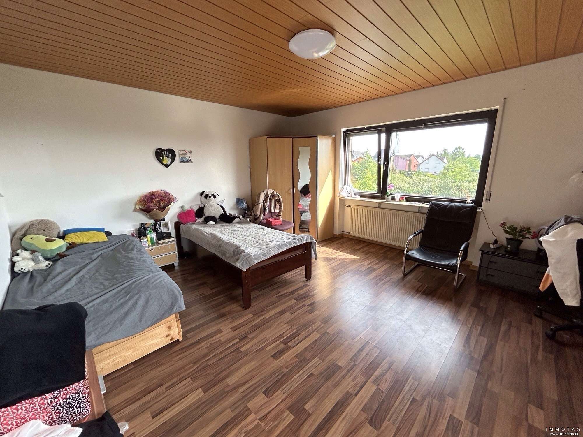 Immobilie in Riegelsberg - Zweifamilienhaus mit großem Garten und Garage - Bild 5