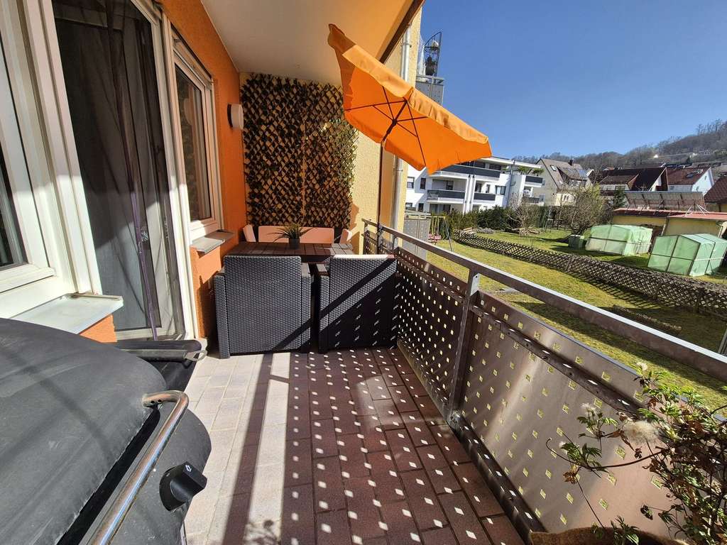 Immobilie in Essingen - Moderne 2,5-Zimmer-Wohnung mit Balkon, TG-Stellplatz und bester Lage - Bild 2