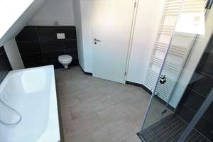 Wunderschöne Dachgeschosswohnung mit viel Charme! Bad mit Wanne und Dusche! Keller! Stellplatz! – Brunnerstraße 3b, 39112 Sudenburg, Magdeburg – Vorschaubild 5