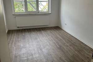 Moderne 3-Zimmer-Wohnung mit Balkon in zentraler Lage – Eichenplan 11, 30655 Groß-Buchholz, Hannover – Vorschaubild 2