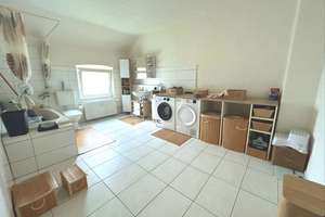 Anlegerobjekt mit Perspektive: 4-Zimmer-Dachgeschosswohnung