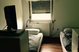 Familienfreundliches Reihenmittelhaus – Die vollständige Adresse der Immobilie erhältst du vom Anbieter., 31275 Lehrte – Vorschaubild 12