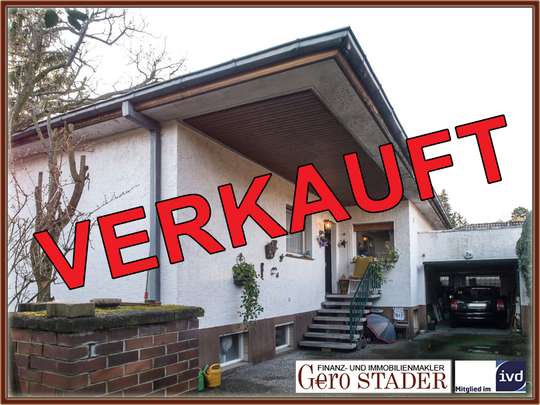 Sanierungsbedürftiger Winkelbungalow im Rudower Blumenviertel - Bild 1
