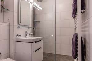 Mitte at its Best: Löffelfertige 2-Zimmer-Wohnung mit Blick über Berlin – Die vollständige Adresse der Immobilie erhältst du vom Anbieter., 10117 Mitte (Ortsteil), Berlin – Vorschaubild 8