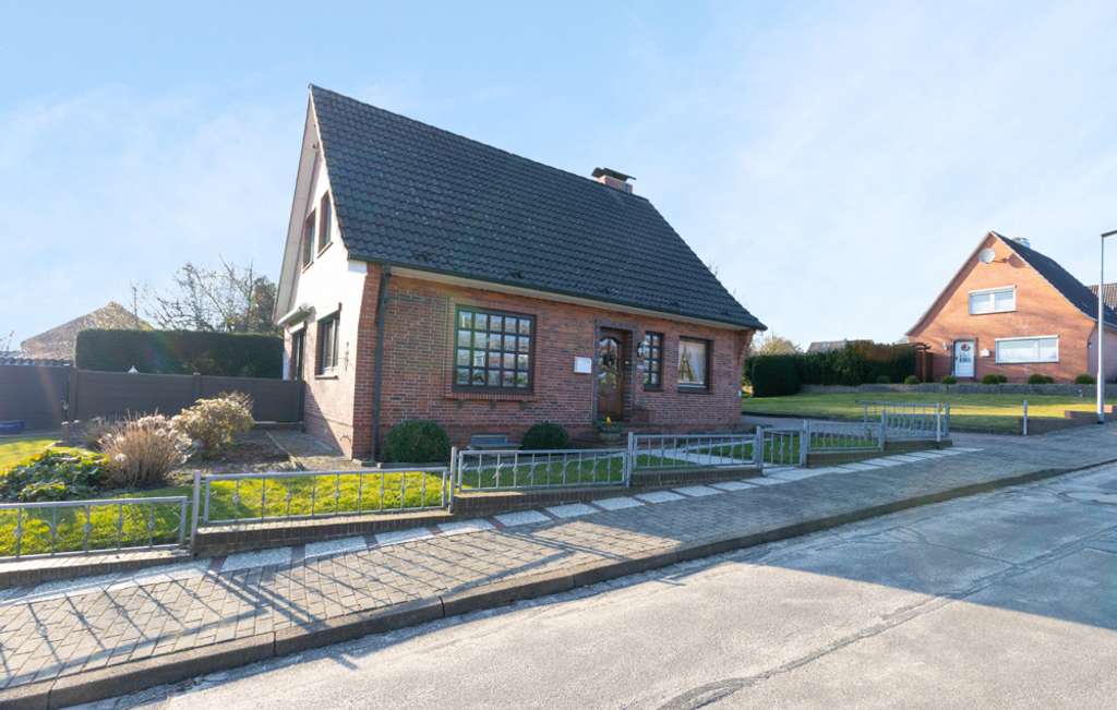 Immobilie in Nordhastedt - Charmantes Einfamilienhaus mit Einliegerwohnung und solider Bausubstanz in Nordhastedt - Bild 0