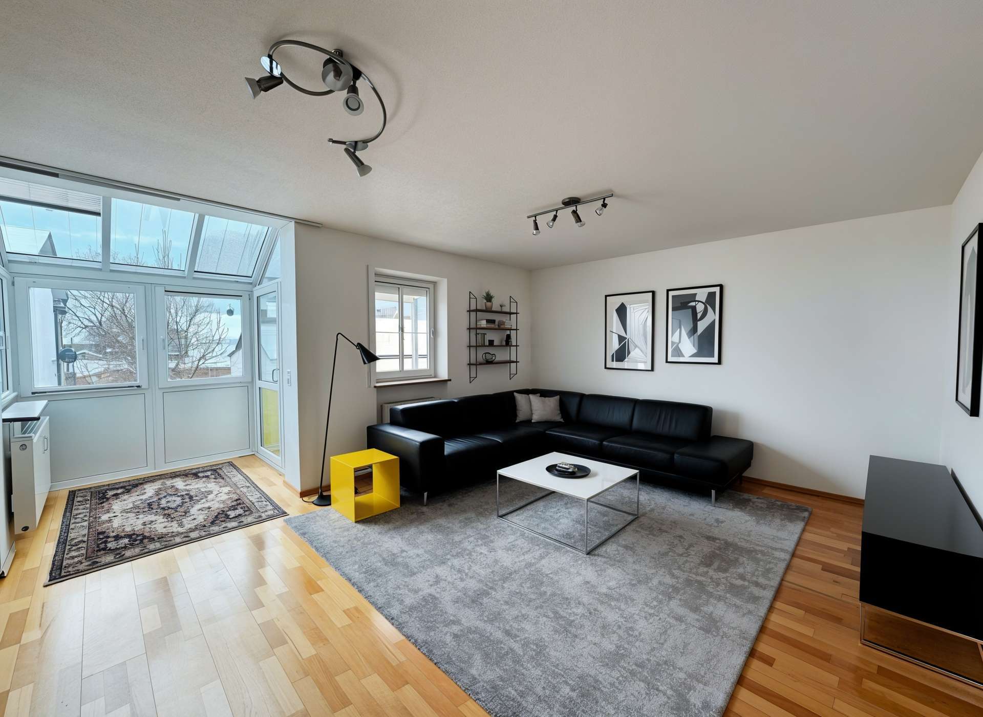 Immobilie in Hofkirchen - Großzügige Maisonettewohnung mit Wintergarten, Balkon, Dachboden & Tiefgarage – Wohnung kaufen - Bild 5