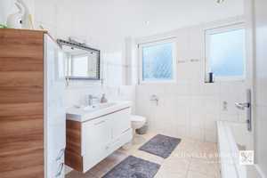 Property thumbnail 12