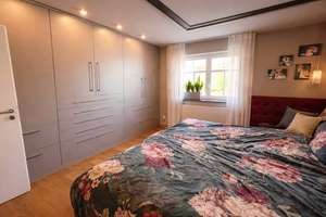 Familientraum mit Mieteinnahmen – Hochwertiges MFH mit 4 Einheiten und Top-Energieeffizienz – Die vollständige Adresse der Immobilie erhältst du vom Anbieter., 63773 Goldbach – Vorschaubild 11