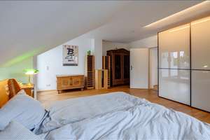Möbliert: Großzügige Doppelhaushälfte mit großem Garten – Die vollständige Adresse der Immobilie erhältst du vom Anbieter., 81547 Neuharlaching, München – Vorschaubild 4
