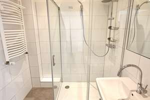 Traum-Penthouse mit 3 Balkonen, EBK und Aufzug direkt auf der Lorettostraße – Lorettostraße 5, 40219 Unterbilk, Düsseldorf – Vorschaubild 12