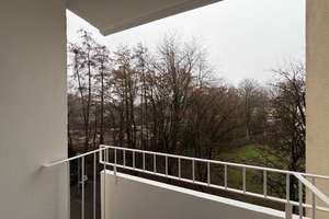 Großzügig geschnittene 2-Zi.-Wohnung mit Balkon in Leverkusen - Steinbüchel – Käthe-Kollwitz-Str. 26, 51377 Steinbüchel, Leverkusen – Vorschaubild 2