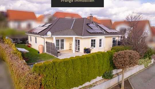Bild von Junger großer Familien - Bungalow , PV, Batterie, High-End-EBK