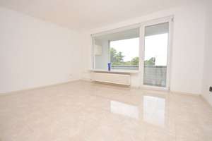 Sonnige, gepflegte 4-Zimmer-Wohnung mit Balkon + Einbauküche in Vorsfelde... – 38448 Vorsfelde, Wolfsburg – Vorschaubild 2