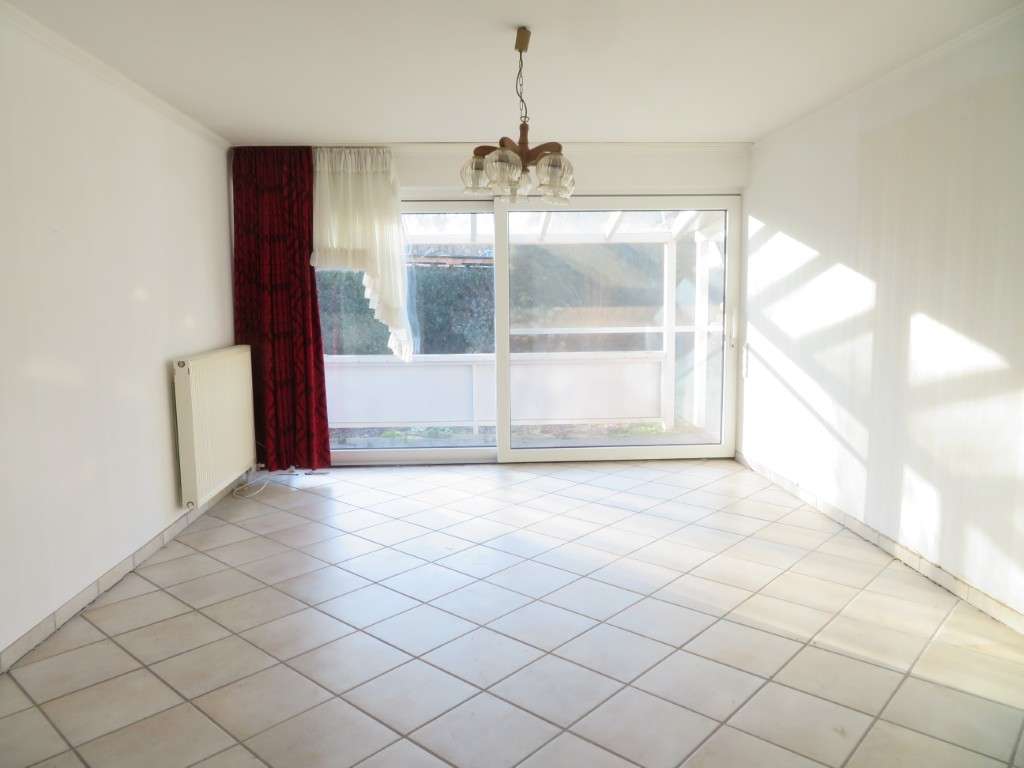 Schönes großes Einfamilien- oder 2 FH mit zwei Garagen in sehr guter Innenstadtlage von Erkelenz, Heinsberg Kreis – Bild 4