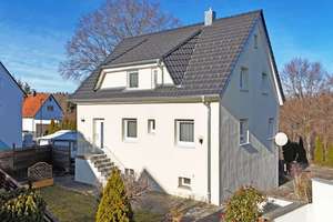 Energetisch saniertes Wohnhaus in ruhiger Stadtrandlage – Die vollständige Adresse der Immobilie erhältst du vom Anbieter., 72461 Albstadt – Vorschaubild 2