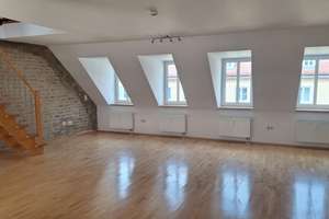 Charmante Maisonette-Dachgeschoßwohnung in bester Lage in der Augsburger Altstadt – Die vollständige Adresse der Immobilie erhältst du vom Anbieter., 86150 Lechviertel, östl. Ulrichsviertel, Augsburg – Vorschaubild 4