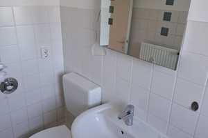 Helle 2,5 Zimmerwohnung mit Balkon in Neumünster - Einfeld – Professor-Graf-Straße 15, 24536 Neumünster – Vorschaubild 6