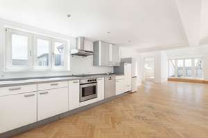 Kollwitzkiez, Prenzlauer Berg: 3-Zimmer DG-Wohnung, Süd-Terrasse, Blick auf den Fernsehturm – 10405 Prenzlauer Berg, Berlin – Vorschaubild 3