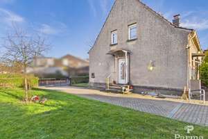 Vermietete Doppelhaushälfte mit großem Grundstück in Düren - Rölsdorf – Die vollständige Adresse der Immobilie erhältst du vom Anbieter., 52355 Boisdorfer Siedlung, Düren – Vorschaubild 1