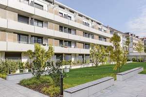 Attraktives Studentenapartment mit Balkon in München-Giesing, direkt vom Eigentümer – Chiemgaustraße 138a, 81549 Balanstraße-West, München – Vorschaubild 1