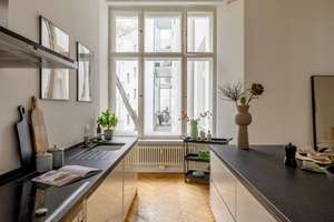 Großzügiger Stuckaltbau zwischen KaDeWe und Viktoria-Luise-Platz – Die vollständige Adresse der Immobilie erhältst du vom Anbieter., 10777 Schöneberg, Berlin – Vorschaubild 8