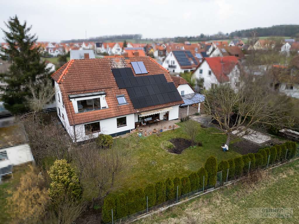 Immobilie in Bubenreuth - Großzügiges Haus mit großem Grundstück, Weitblick und PV-Anlage in Erlangens Umkreis - Bild 1