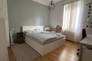 Charmante Altbauwohnung mit Stuck, Parkett und Balkon in Bad Cannstatt – 3 Zimmer, 68 m² – Die vollständige Adresse der Immobilie erhältst du vom Anbieter., 70372 Seelberg, Stuttgart – Vorschaubild 5