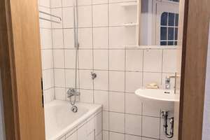 Charmante 3 Zimmer Altbauwohnung mit Balkon im Jugendstilhaus – Die vollständige Adresse der Immobilie erhältst du vom Anbieter., 70180 Lehen, Stuttgart – Vorschaubild 13
