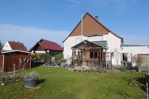 Sanierungsbedürftiges Haus auf hervorragend bebaubarem Grundstück – Die vollständige Adresse der Immobilie erhältst du vom Anbieter., 33181 Bad Wünnenberg – Vorschaubild 1
