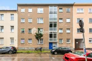 Helle 2-Zimmer-Wohnung mit Balkon in Spandau