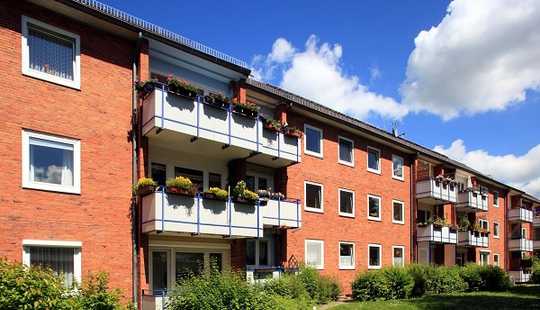 Bild von Mehrfamilienhaus mit 9 Wohnungen als Investitionsanlage - provisionsfrei