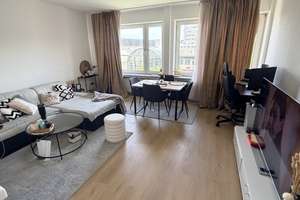 Helle zentrale 2-Zimmer-Wohnung am Friedrich-Ebert-Platz 