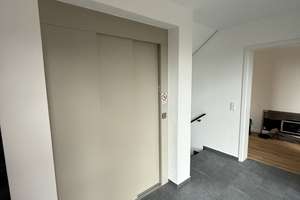 115qm Wohnung mit großem Balkon und Aussicht, Parkett, Fußbodenheizung, Aufzug – Schöne Aussicht 27, 42369 Ronsdorf, Wuppertal – Vorschaubild 11