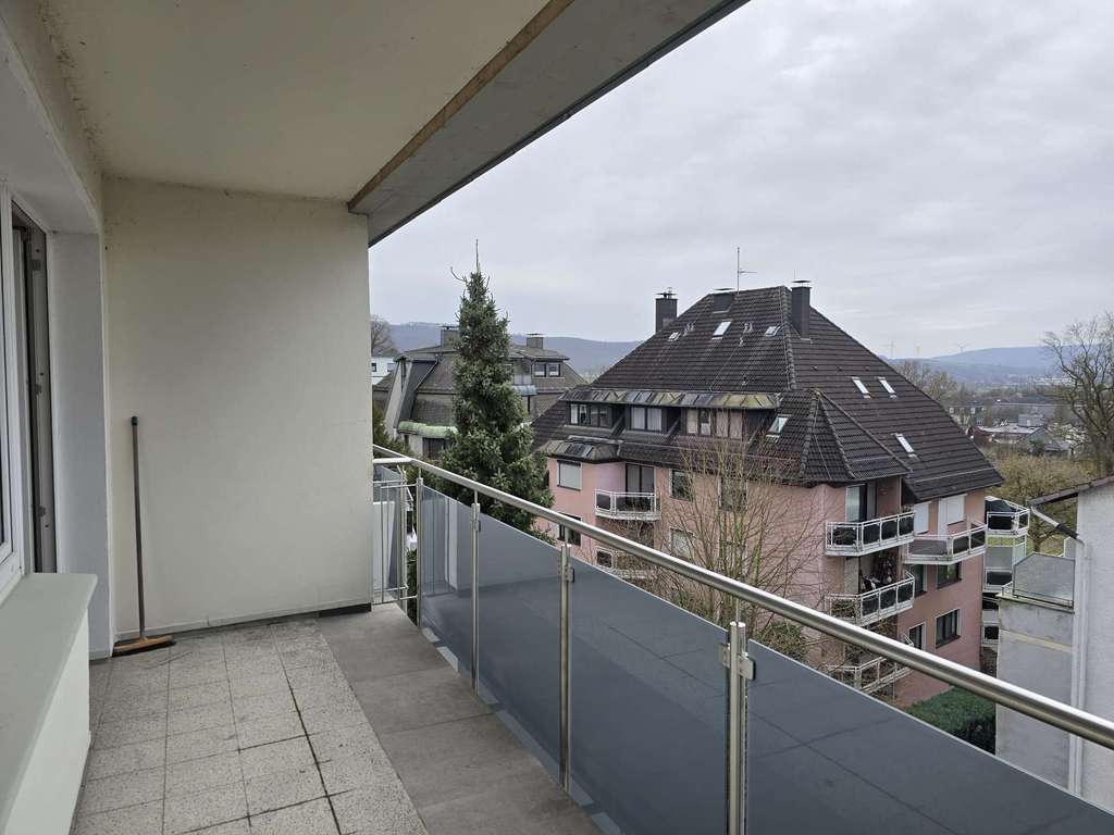 Immobilie in Bad Pyrmont - Attraktive Gelegenheit: Gepflegte 2-Zimmer-Wohnung in begehrter Lage von Bad Pyrmont - Bild 2