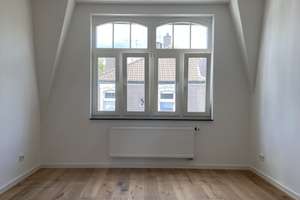 *** Frisch renovierte 3-Zimmer-Dachgeschosswohnung - günstig & zentral *** – Fürstenstr 16, 42277 Oberbarmen, Wuppertal – Vorschaubild 8