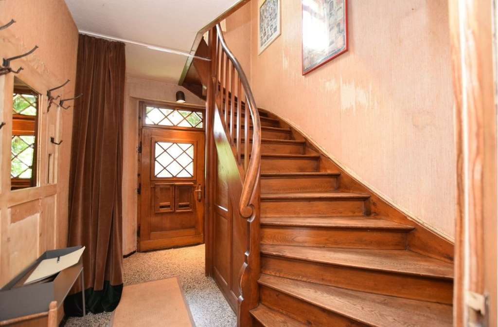 Immobilie in Helmstedt - Stilvolle, große Stadtvilla zum Modernisieren mit viel Charme + schönem Garten... - Bild 4