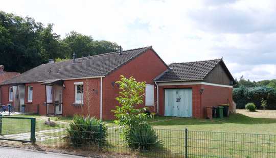 Bild von Bungalow mit Baugrundstück