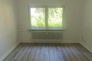 Renovierte 3-Zimmer-Erdgeschosswohnung zu vermieten- 300 € Wunschgutschein* inklusive! – Ottokarstraße 34, 47166 Bruckhausen, Duisburg – Vorschaubild 3