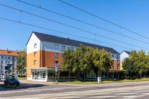 Schicke 2-Zimmer-Wohnung mit Balkon in Uninähe! – Lüneburger Straße 25a, 39106 Magdeburg – Vorschaubild 2