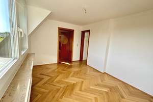 Dyk-Lage: Helle 4-Zimmer-Wohnung mit Galerie und großem Balkon zum Garten – Die vollständige Adresse der Immobilie erhältst du vom Anbieter., 47803 Inrath/Kliedbruch, Krefeld – Vorschaubild 11