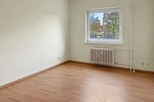 Bezugsfreie 2-Zimmer-Wohnung mit viel Potenzial in gefragter Lage von Berlin-Schöneberg – Die vollständige Adresse der Immobilie erhältst du vom Anbieter., 10789 Schöneberg, Berlin – Vorschaubild 8