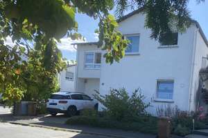 Echt  IDEAL  in Oberursel leben , in einem Haus mit riesigen Grundstück (600 qm) und 157 qm Wohnfläc – Die vollständige Adresse der Immobilie erhältst du vom Anbieter., 61440 Oberursel (Taunus) – Vorschaubild 2