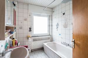 Zweifamilienhaus mit schöner Aussicht in Rösberg! – Die vollständige Adresse der Immobilie erhältst du vom Anbieter., 53332 Bornheim – Vorschaubild 17